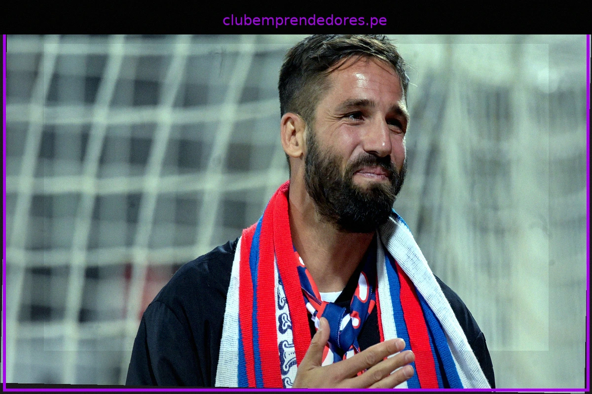 Pavoletti contempla un regreso al fútbol en enero