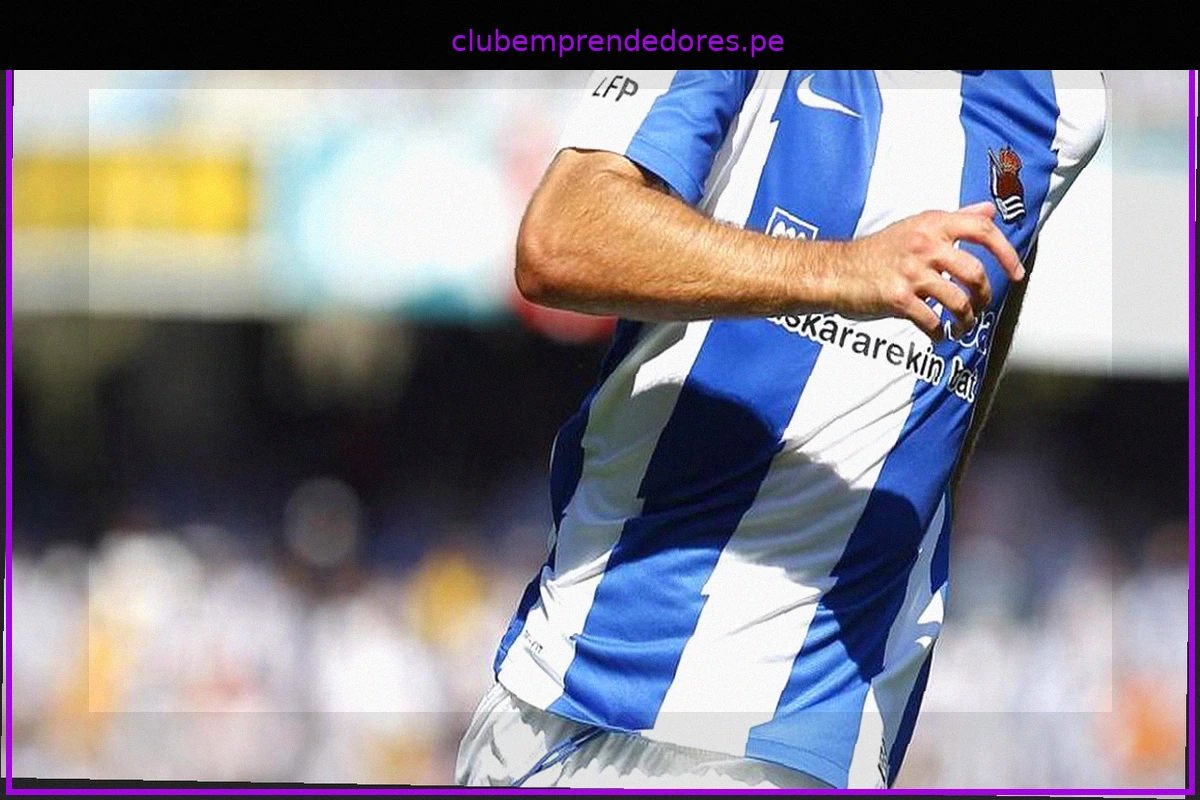 La Real Sociedad se refuerza para la Europa League con Héctor Fort del Barça
